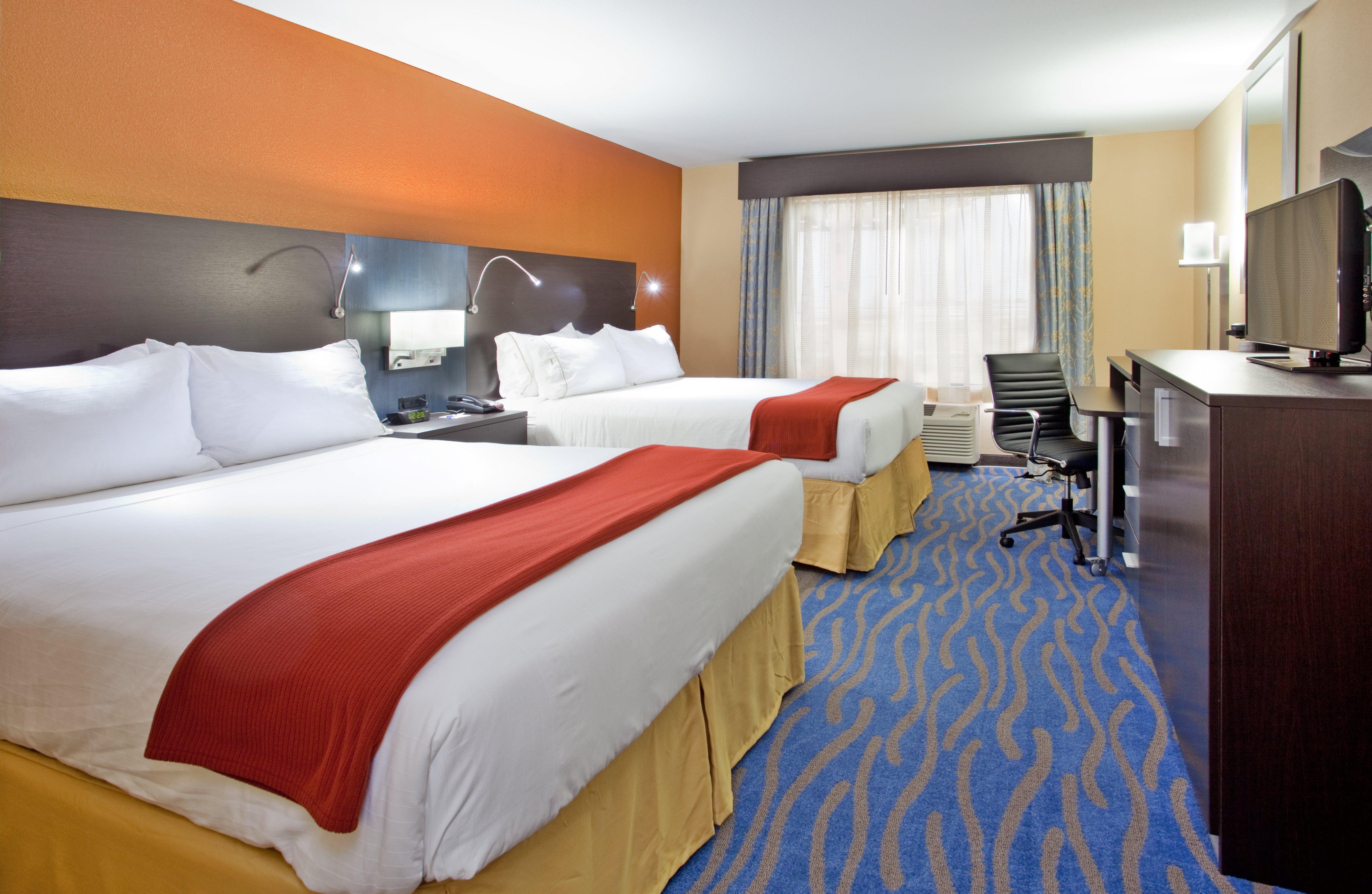 Holiday Inn Express & Suites St Louis Airport By Ihg Woodson Terrace Екстер'єр фото