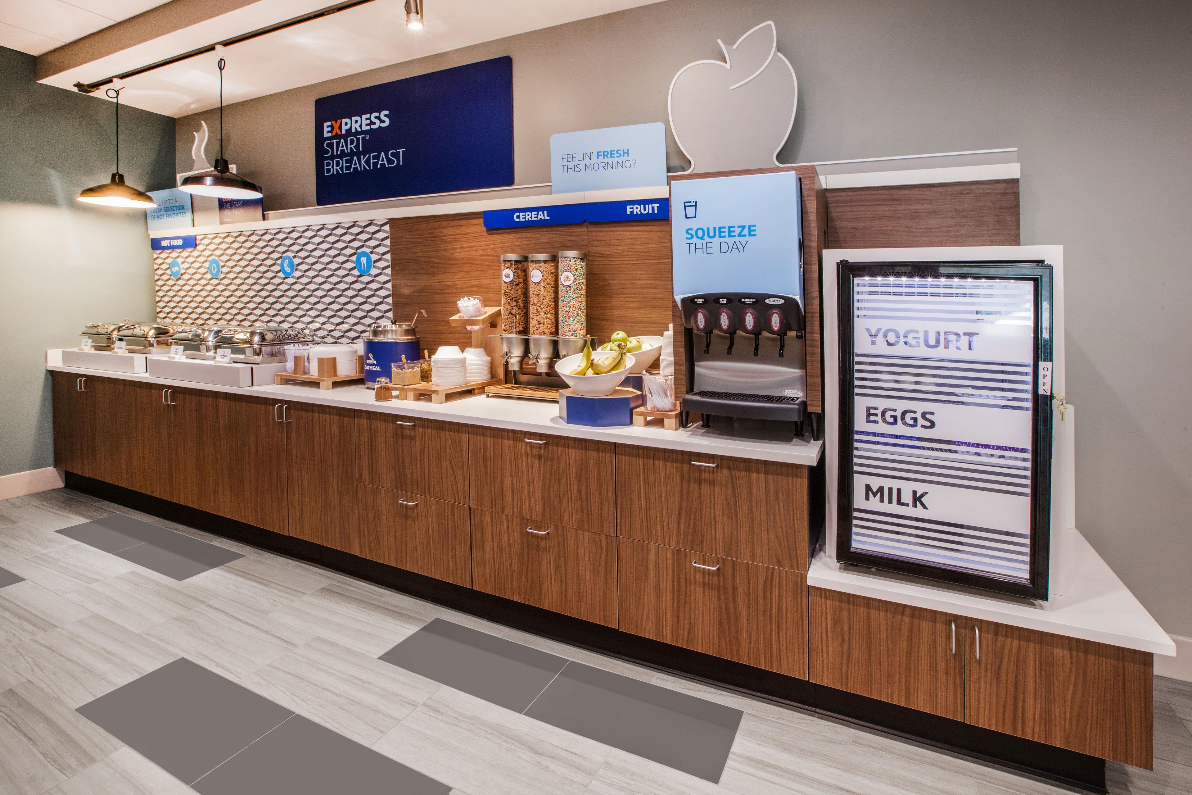 Holiday Inn Express & Suites St Louis Airport By Ihg Woodson Terrace Екстер'єр фото