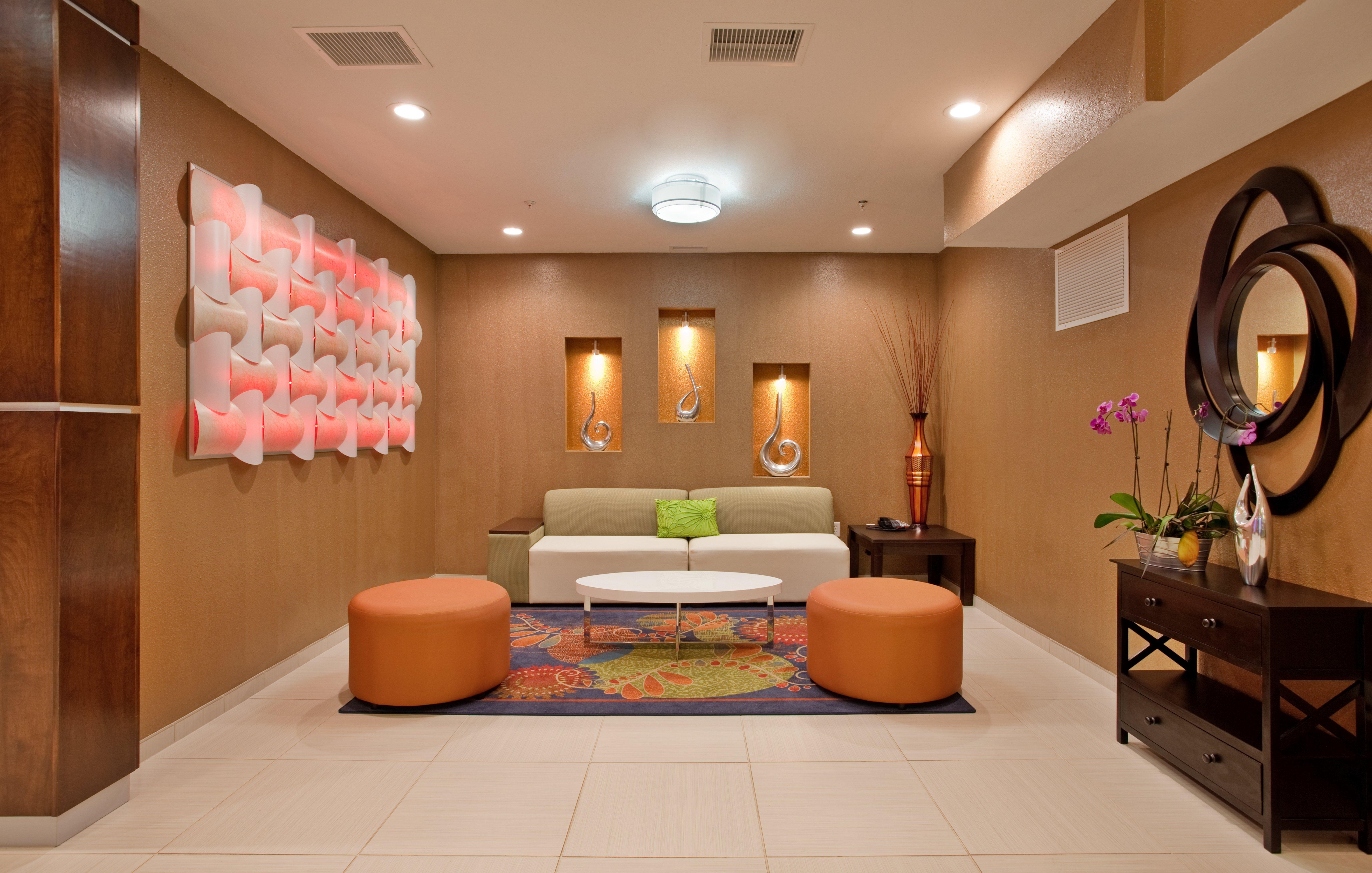 Holiday Inn Express & Suites St Louis Airport By Ihg Woodson Terrace Екстер'єр фото